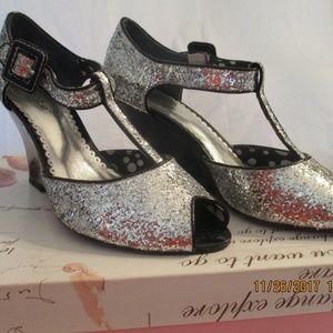Kenzie Silver Glitter high heel shoe in Women